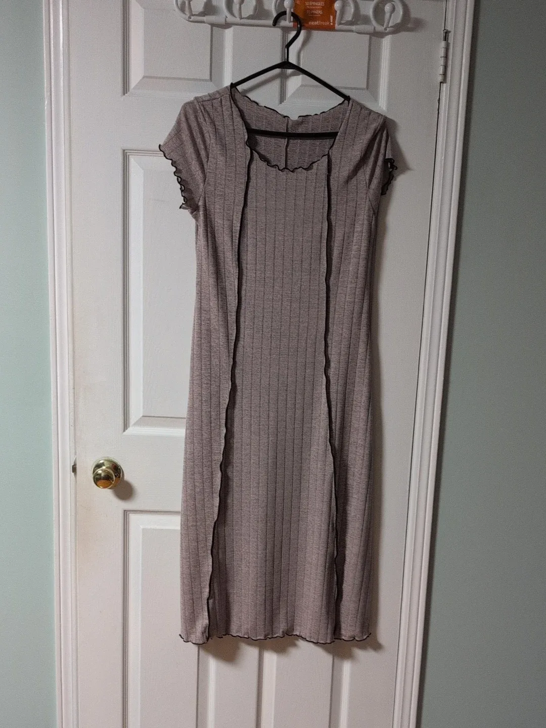 Women's Ribbed Knit Midi Dress - Taupe