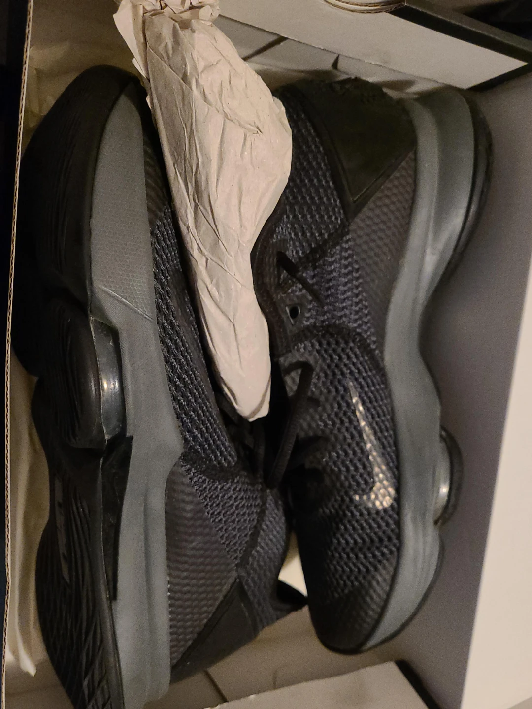 Nike Men's Basketball Shoes brand new in box never worn