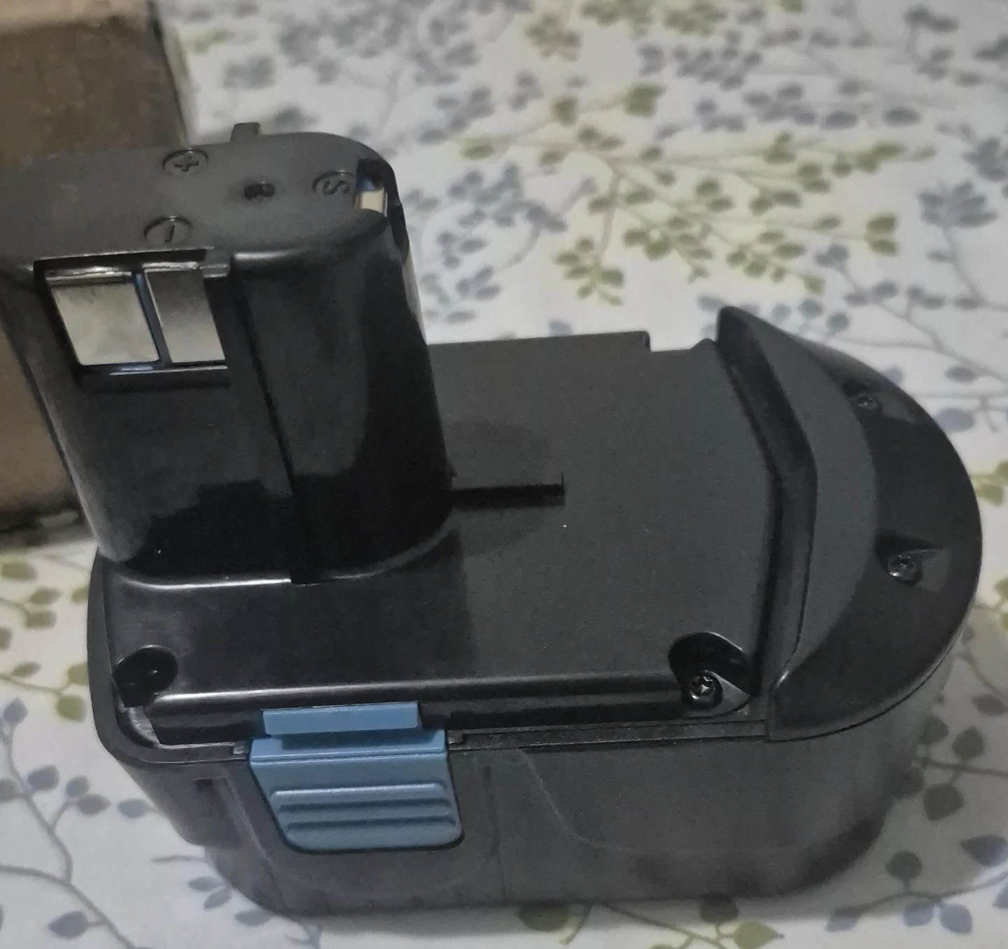 Replacement Battery for Power Tools
