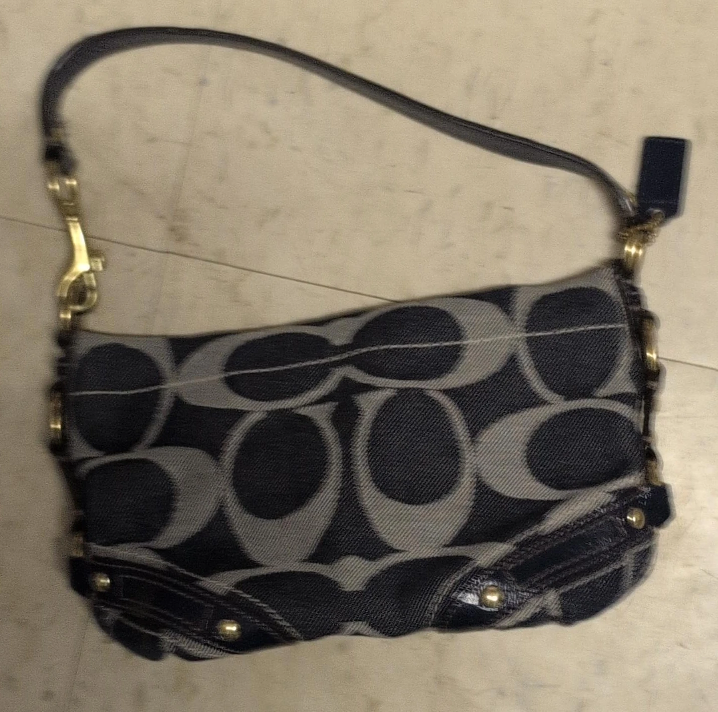 Coach Signature Pattern Shoulder Bag