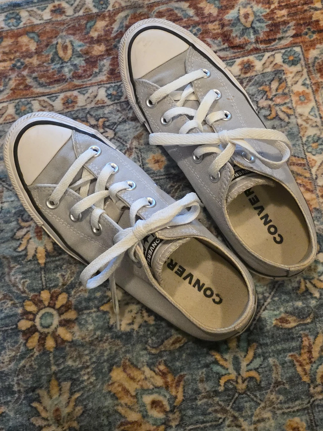 Converse Chuck Taylor All Star Low Top Sneakers - Light Grey