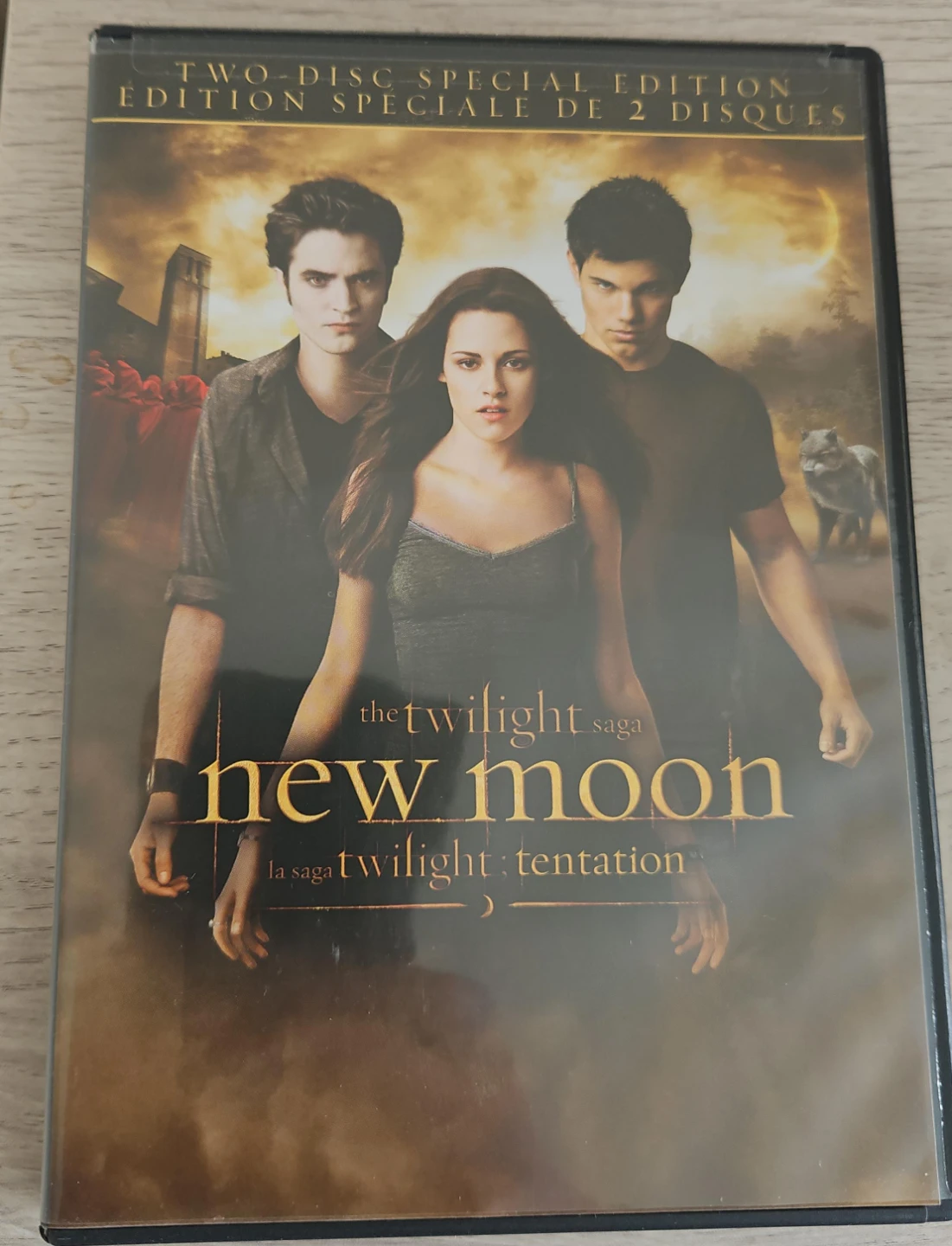 The Twilight Saga: New Moon Two-Disc Special Edition DVD