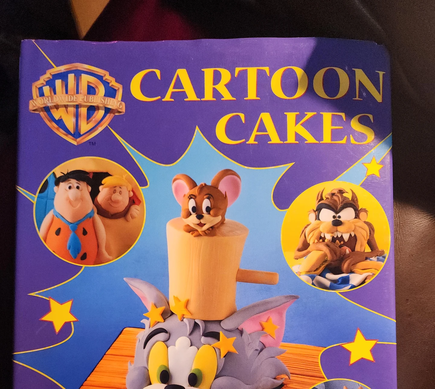 Cartoon Cakes Book