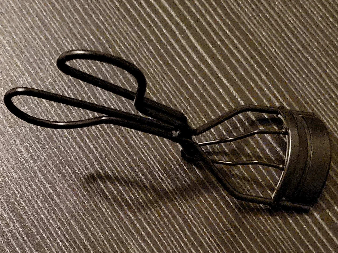 Black Eyelash Curler