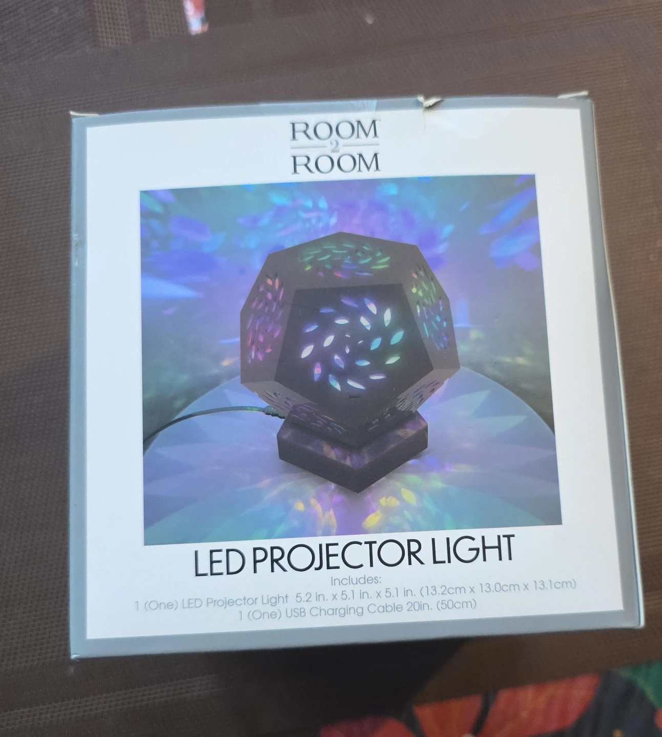 ROOM2ROOM LED Projector Light with USB Charging Cable