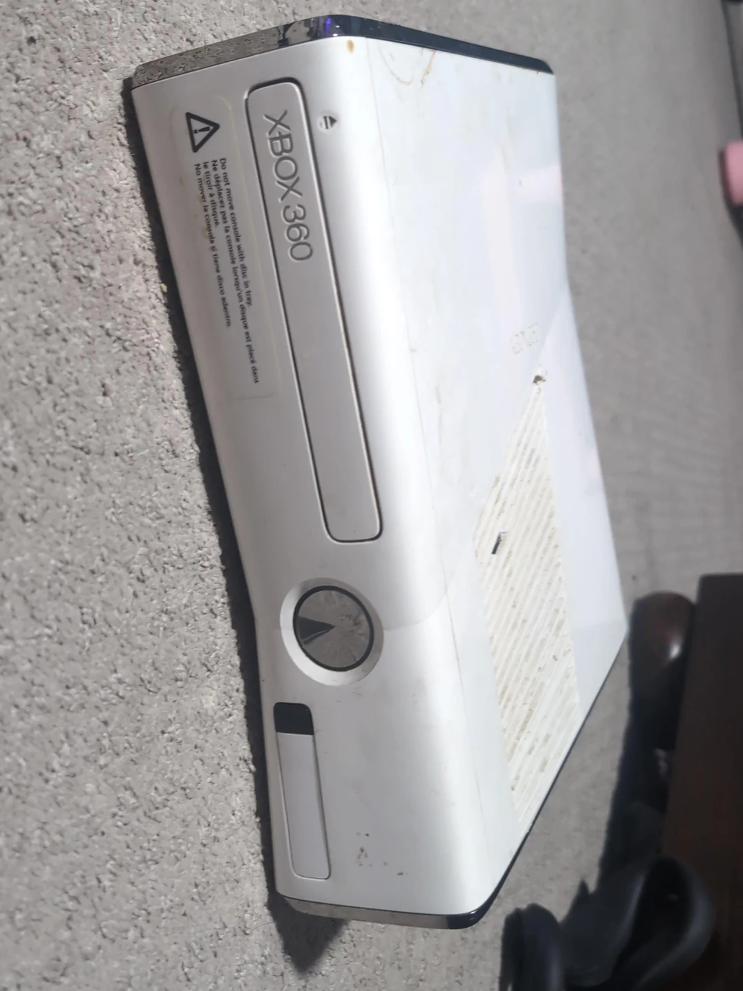 Xbox 360 Console (very old) and not cleaned