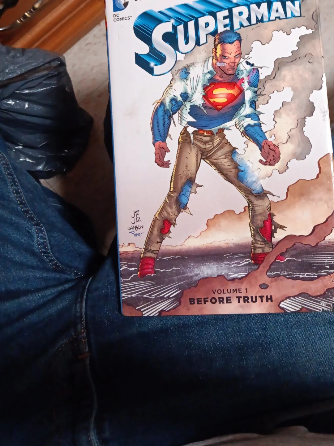 Superman Volume 1: Before Truth Graphic Novel