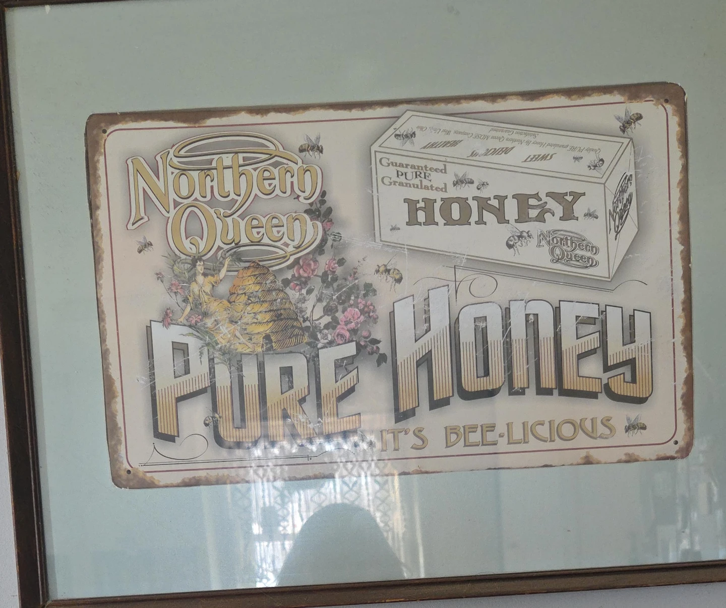Northern Queen Pure Honey Sign