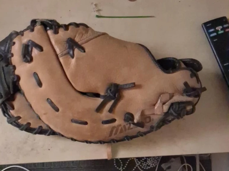 1st basemen glove