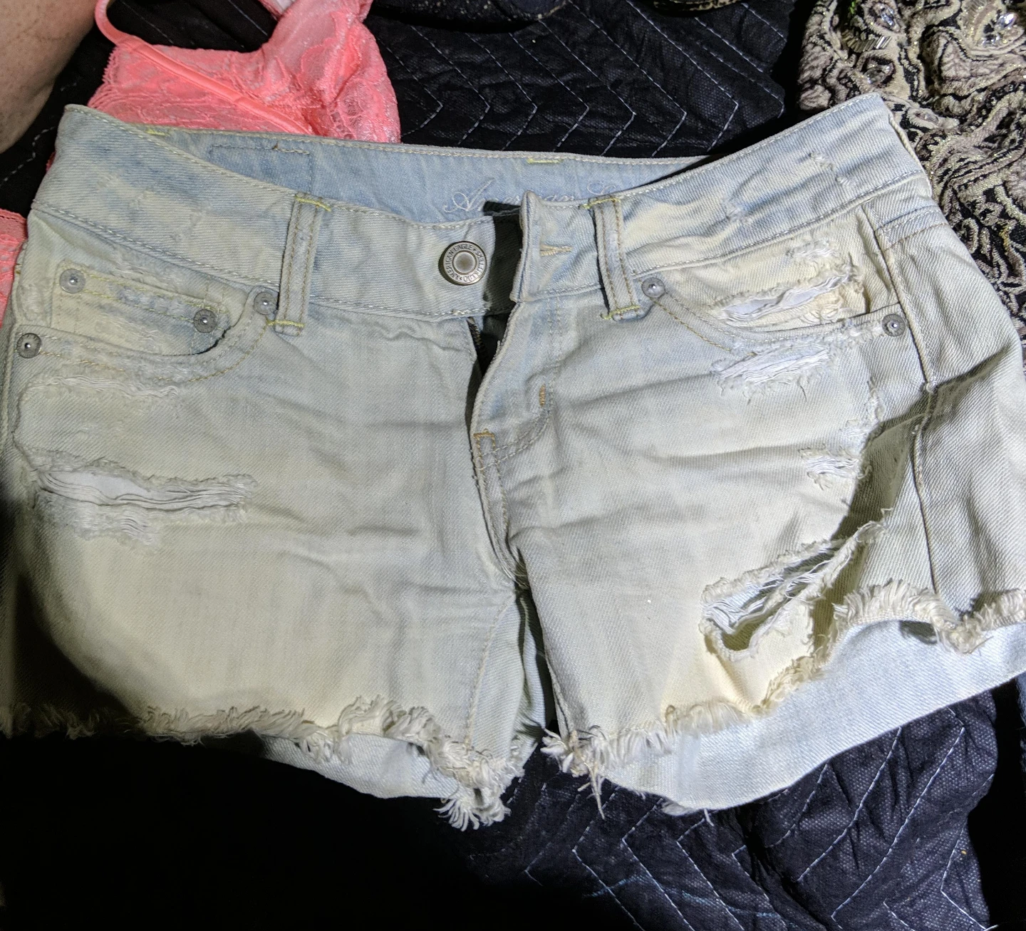 American Eagle Distressed Denim Shorts🏆