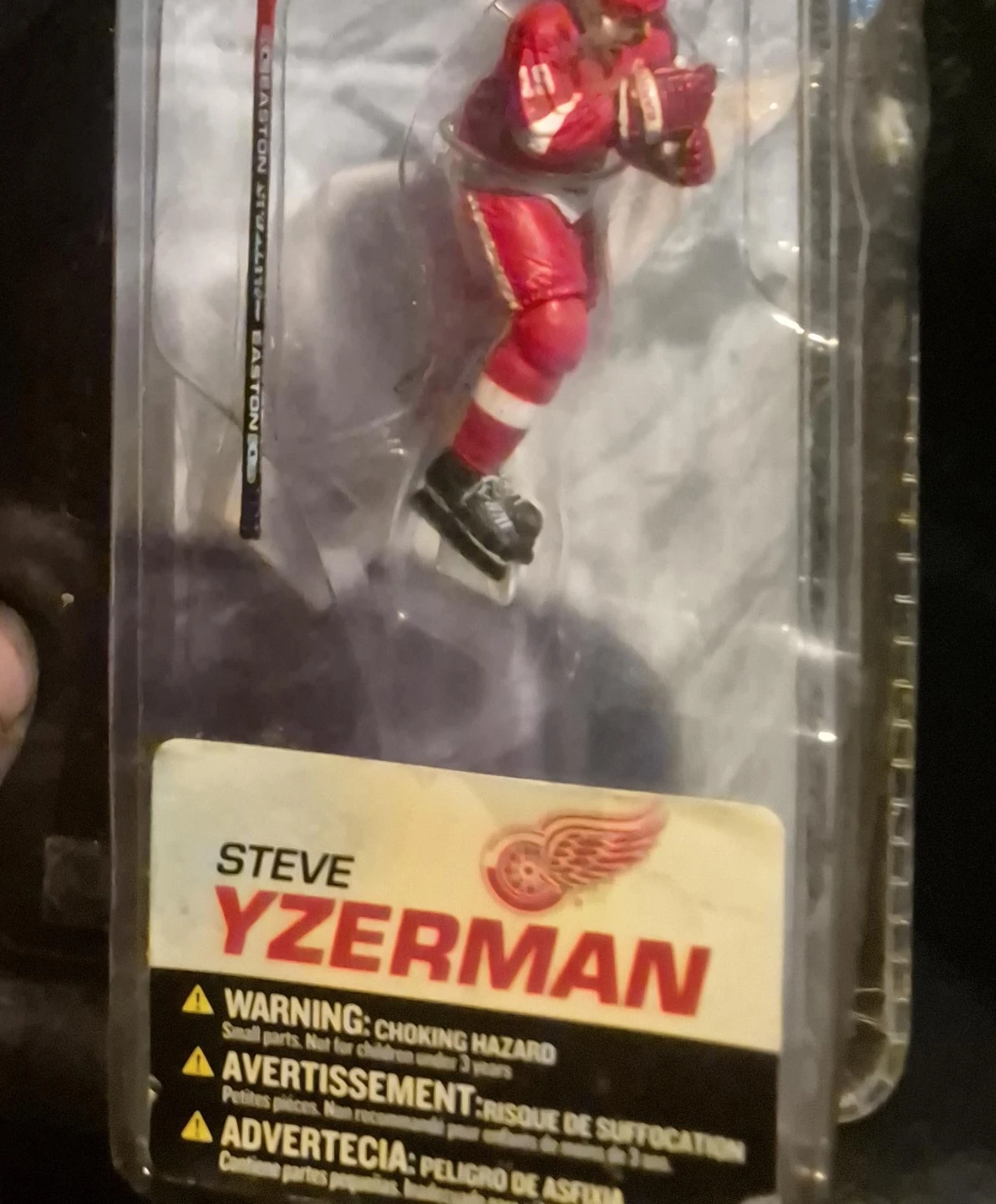 Steve Yzerman Hockey Figurine