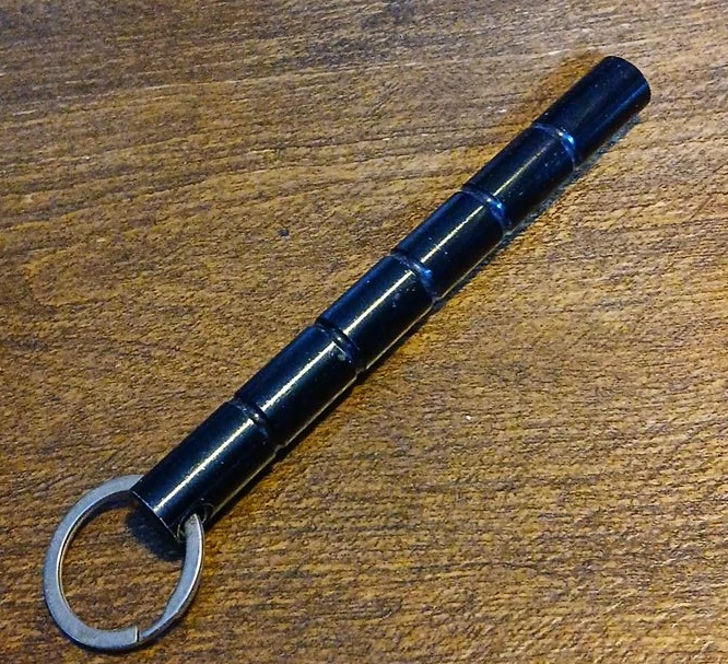 Black Keychain Bar