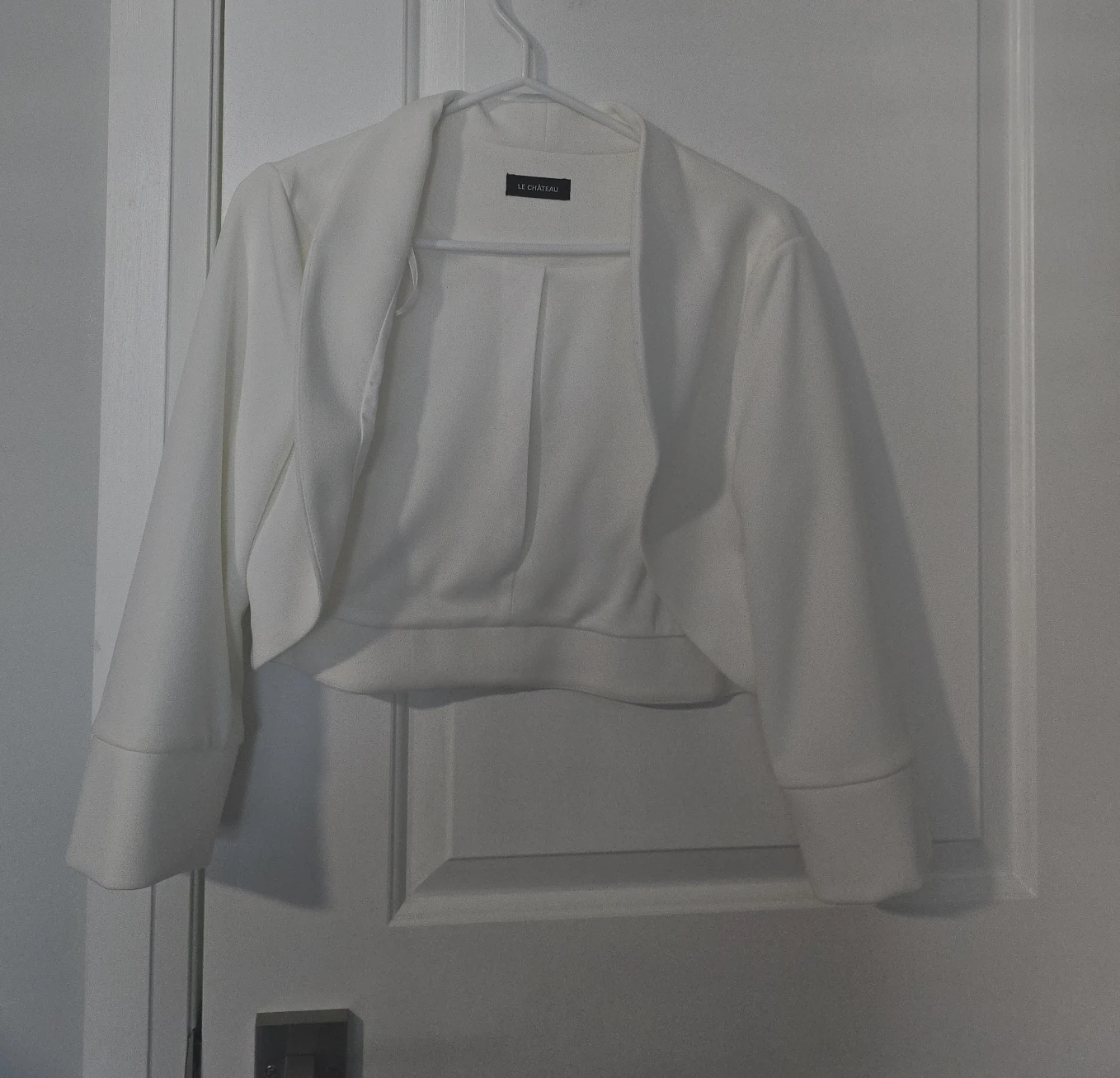 Le Château White Cropped Bolero Jacket