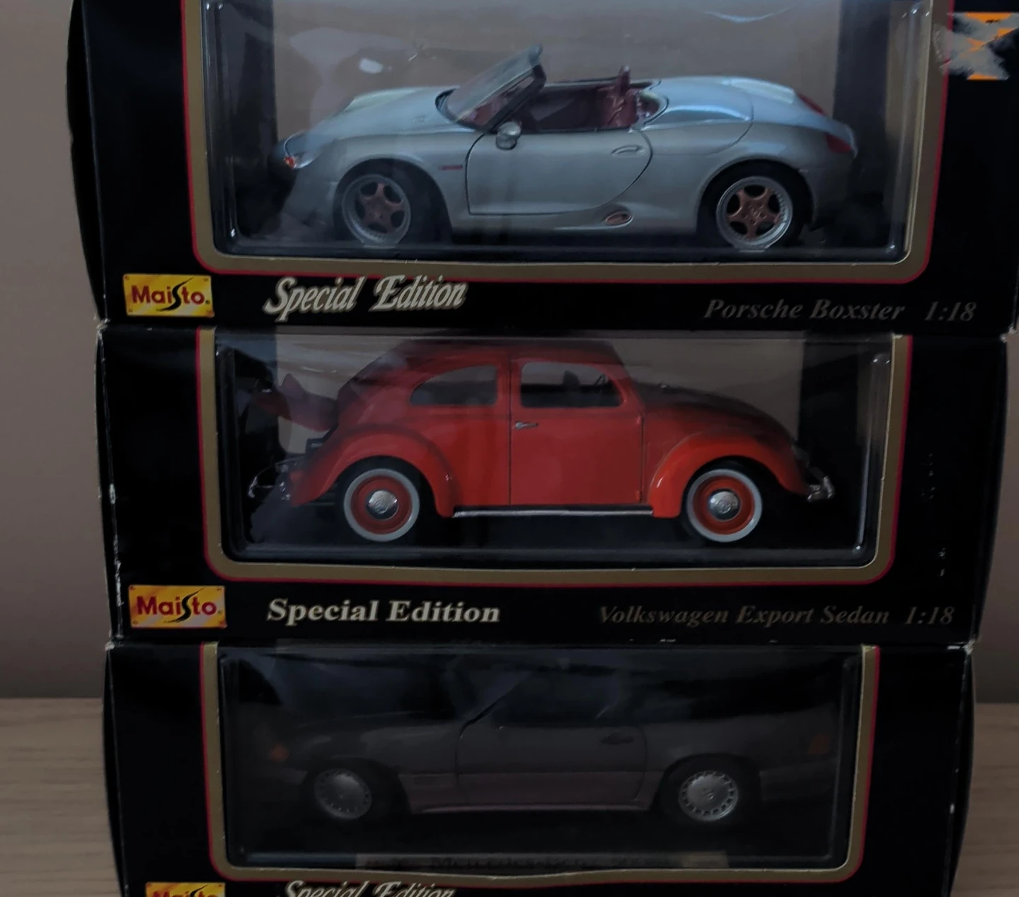 Maisto Special Edition 1:18 Scale Model Cars