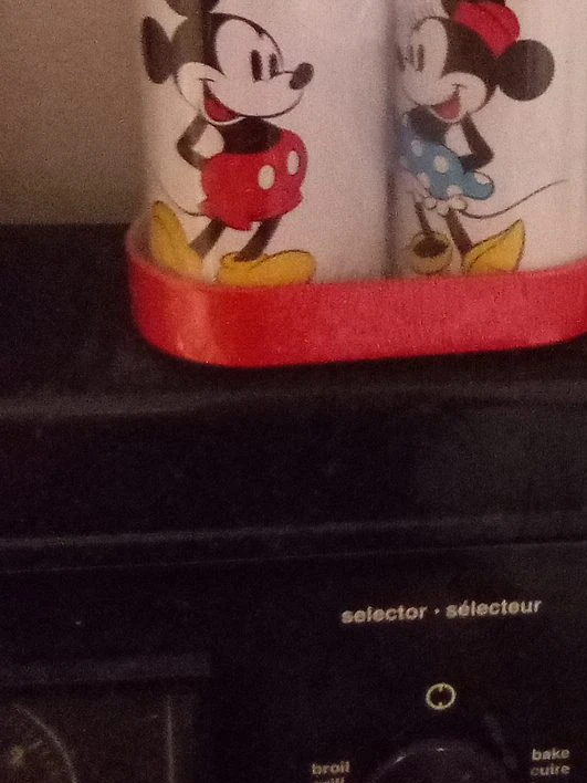 Disney Mickey & Minnie Salt and Pepper Shakers