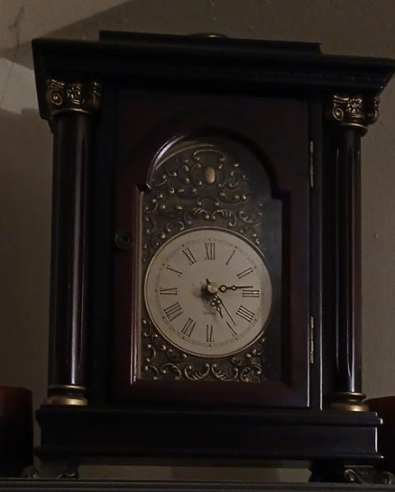 Decorative Mantel Clock