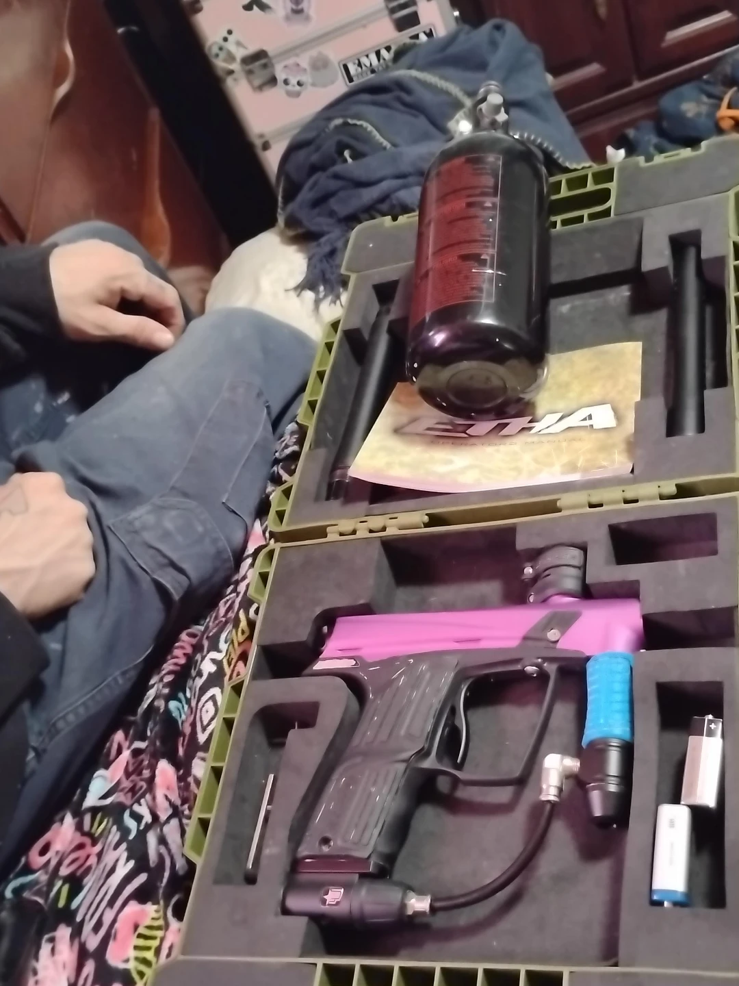 Dye Proto PMR Paintball Gun with Tank and 600 Paintballs