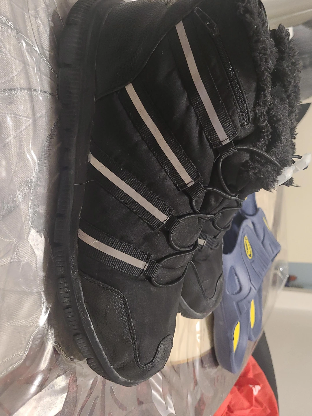 Black Winter Boots with Reflective Stripes