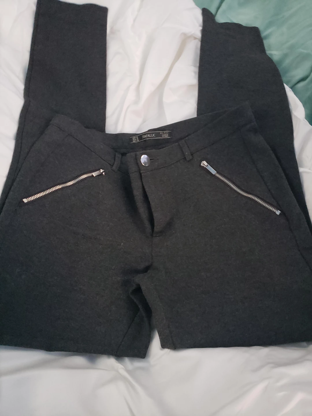 Zara Women's Grey Zipper Detail Pants
