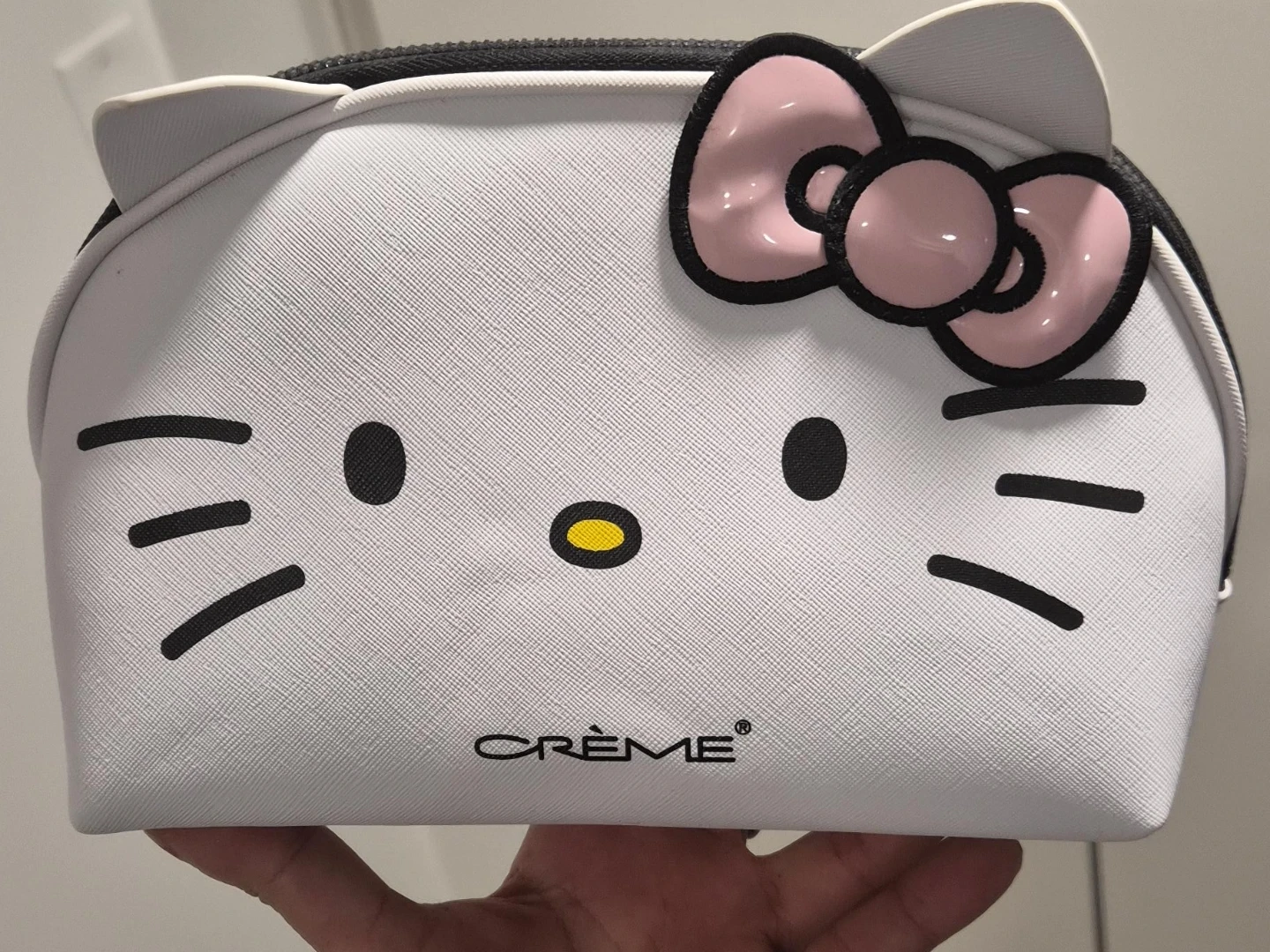 Crème Hello Kitty Cosmetic Bag