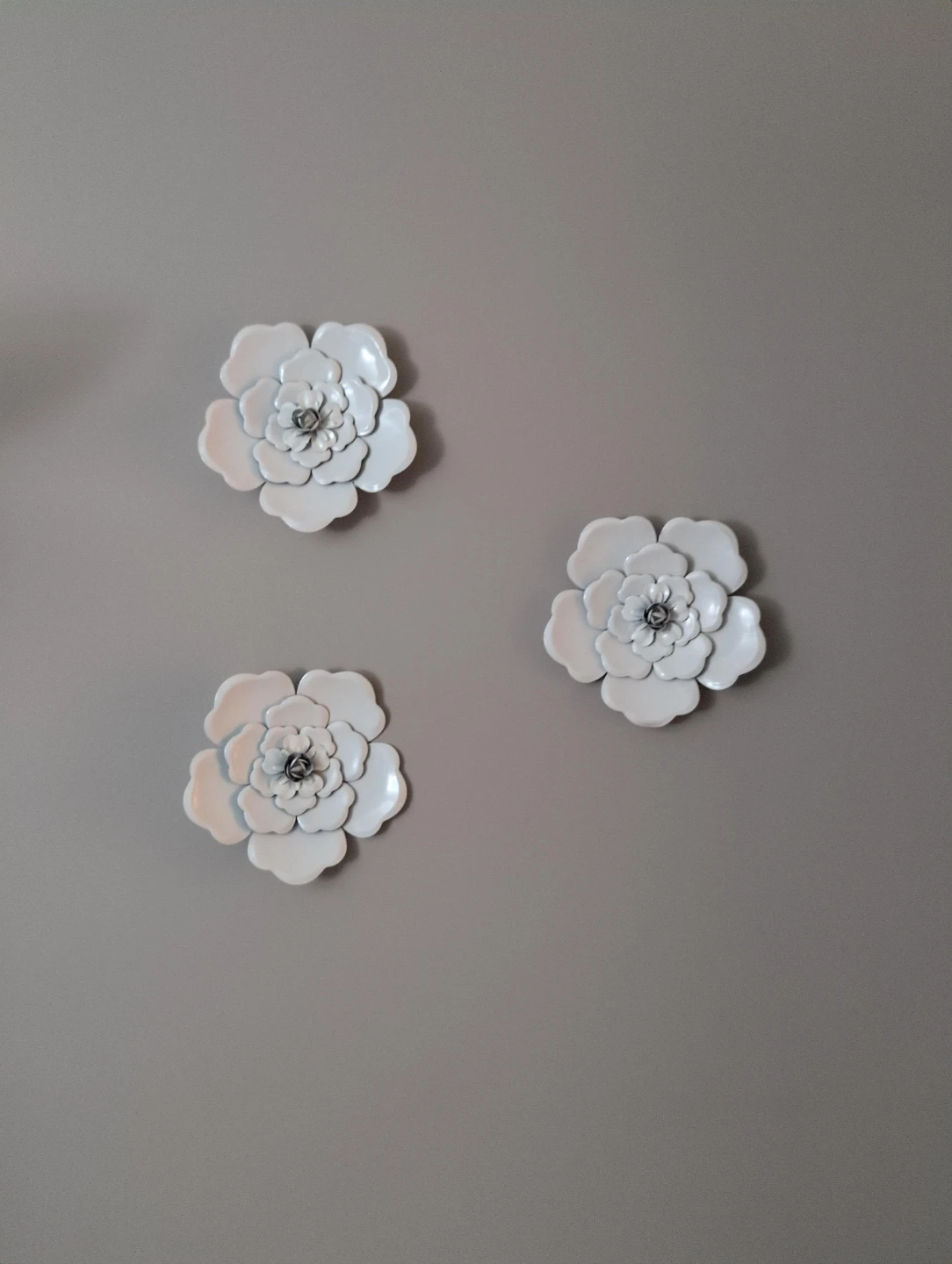 Set of 3 White Metal Flower Wall Art