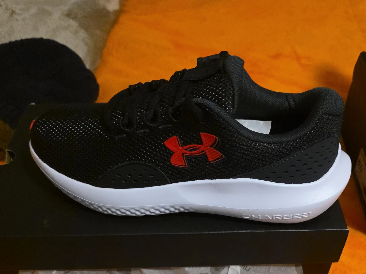 Under Armour Charged Running Shoes Black Red Men's Size 10