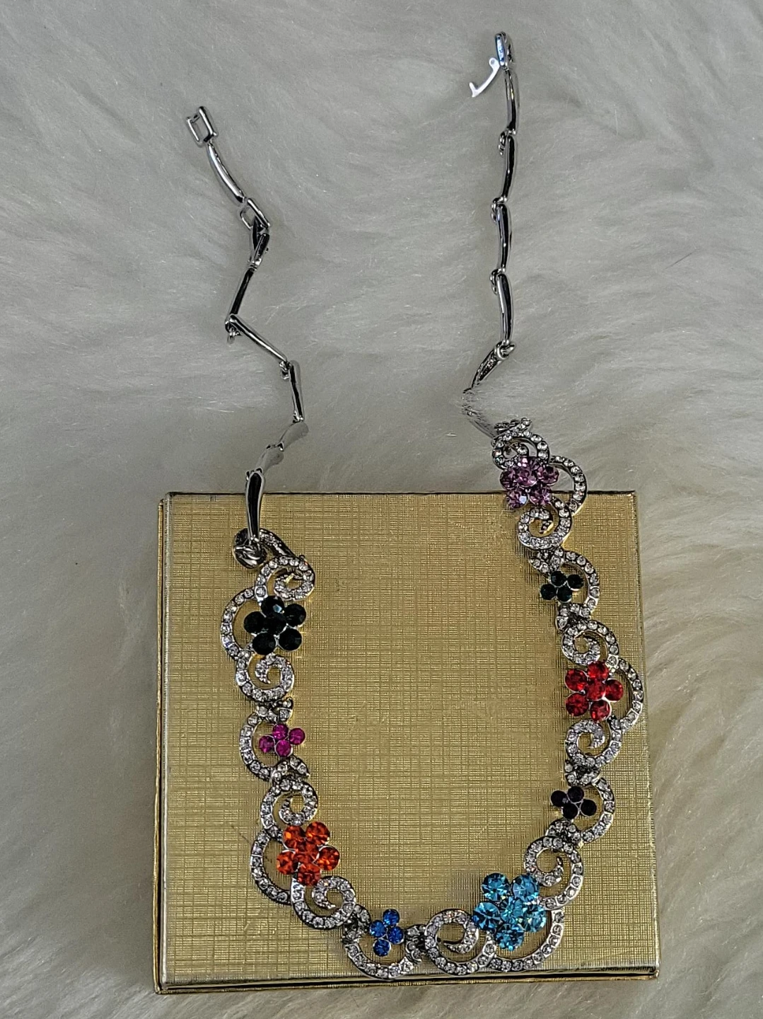 Rhinestone Flower Necklace