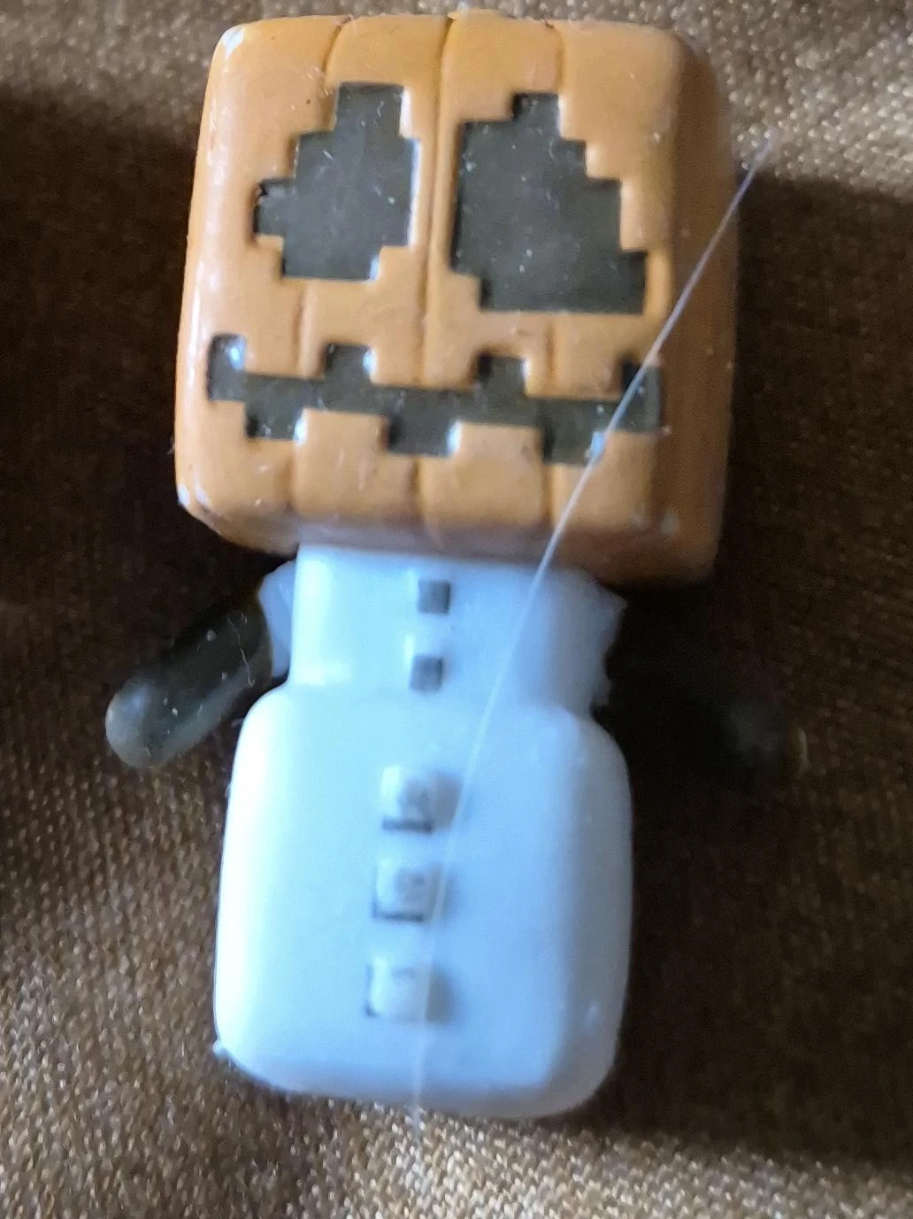 Minecraft Snow Golem Figure