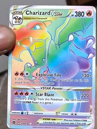 Charizard VSTAR Rainbow Rare Pokemon Card