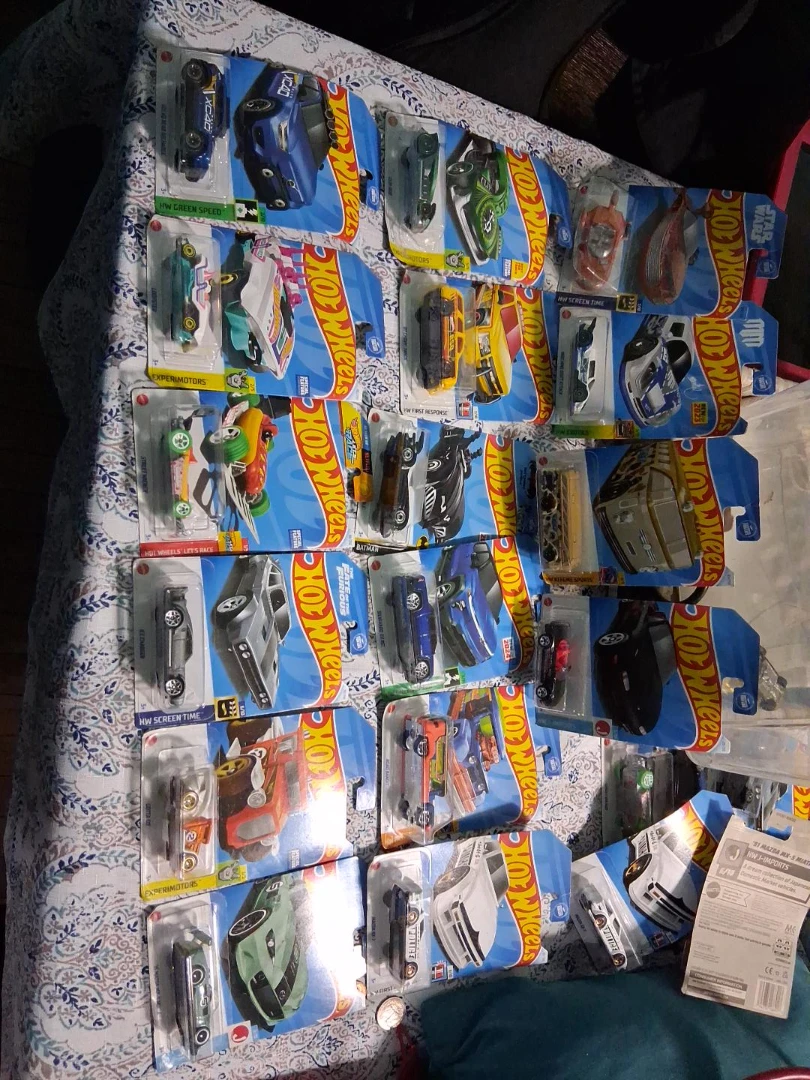 Hot Wheels Die-cast Cars Lot (Various Models)