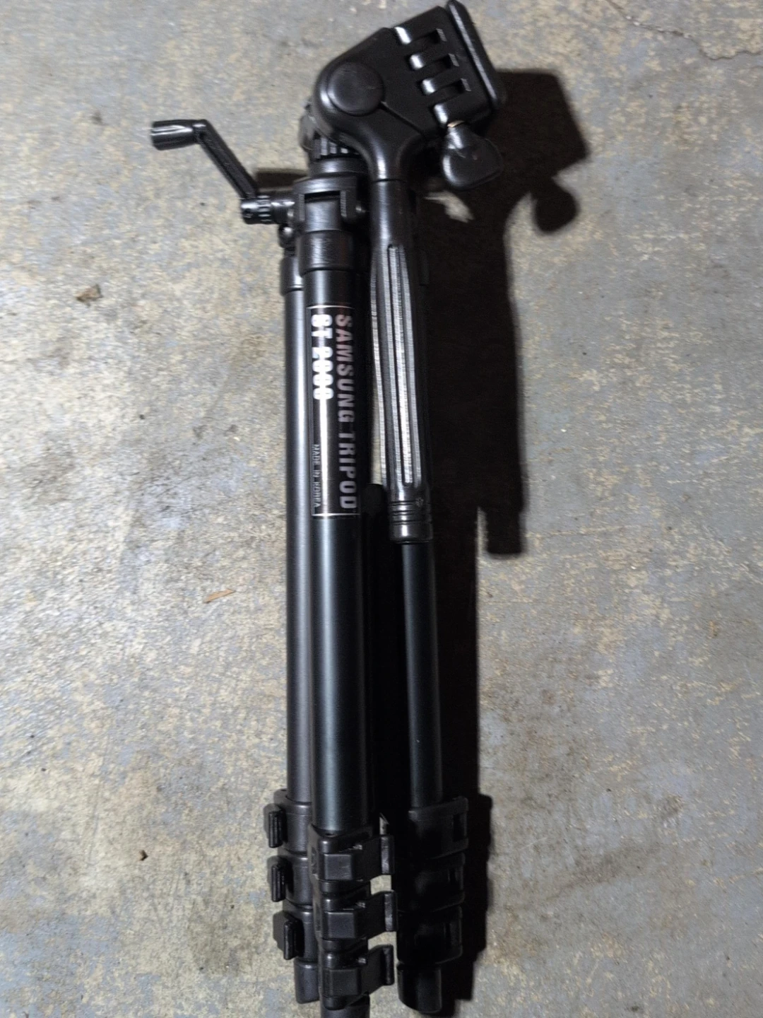Samsung ST 2000 Tripod