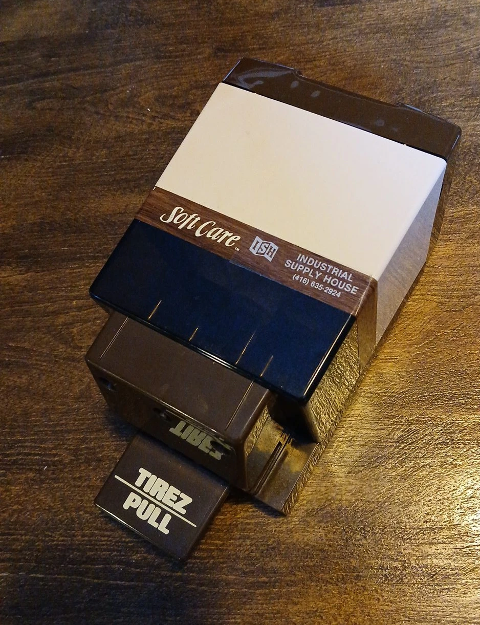 Soft Care Tirez Pull Dispenser
