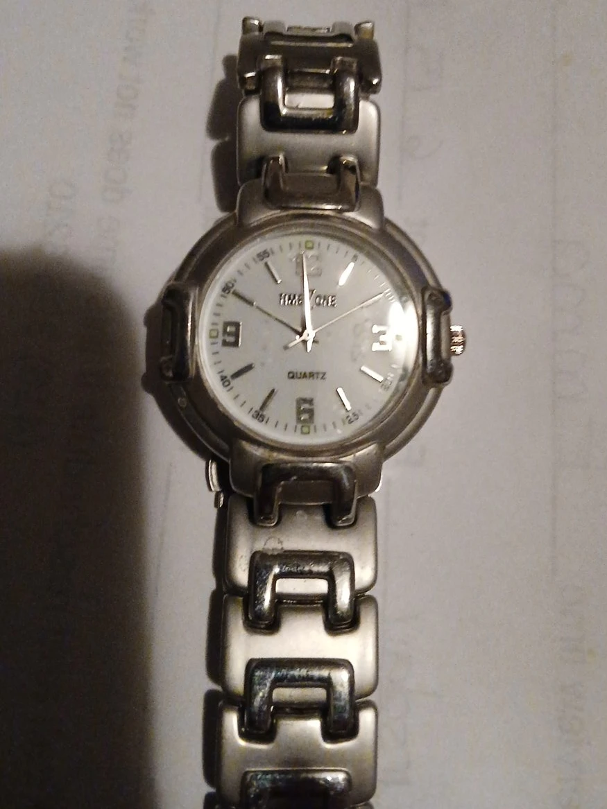 Time Zone Quartz Watch
