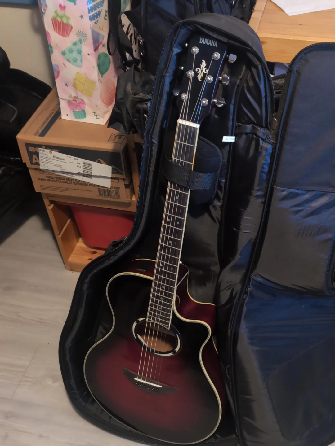 Yamaha Electric/Acoustic Guitar in Gig Bag