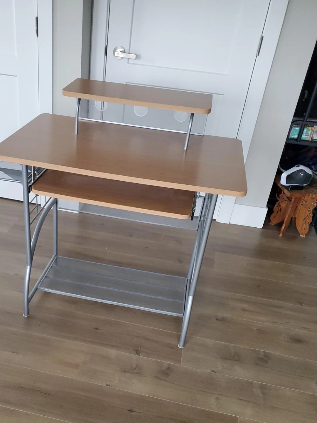Compact Computer Desk with Shelves