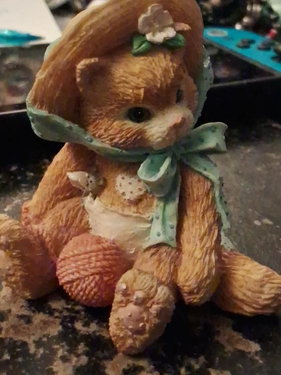 Calico Kittens Figurine with Yarn Ball