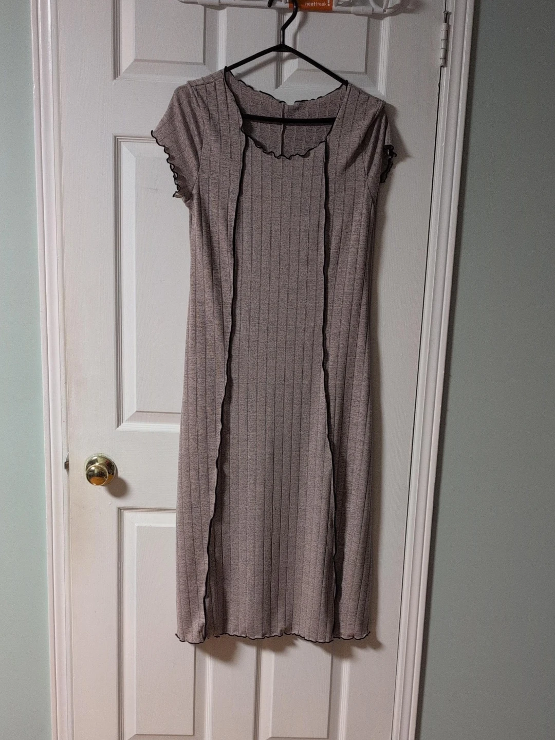 Ribbed Lettuce-Edge Midi Dress