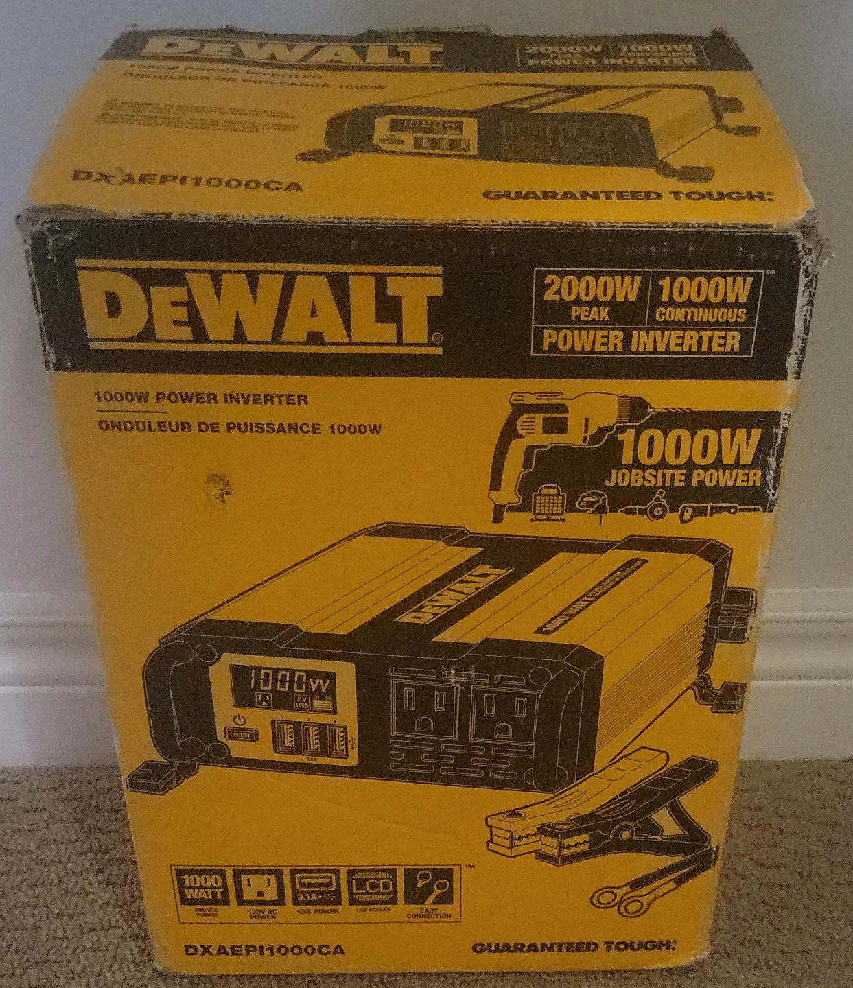 DEWALT 1000W Power Inverter DXAEPI1000CA