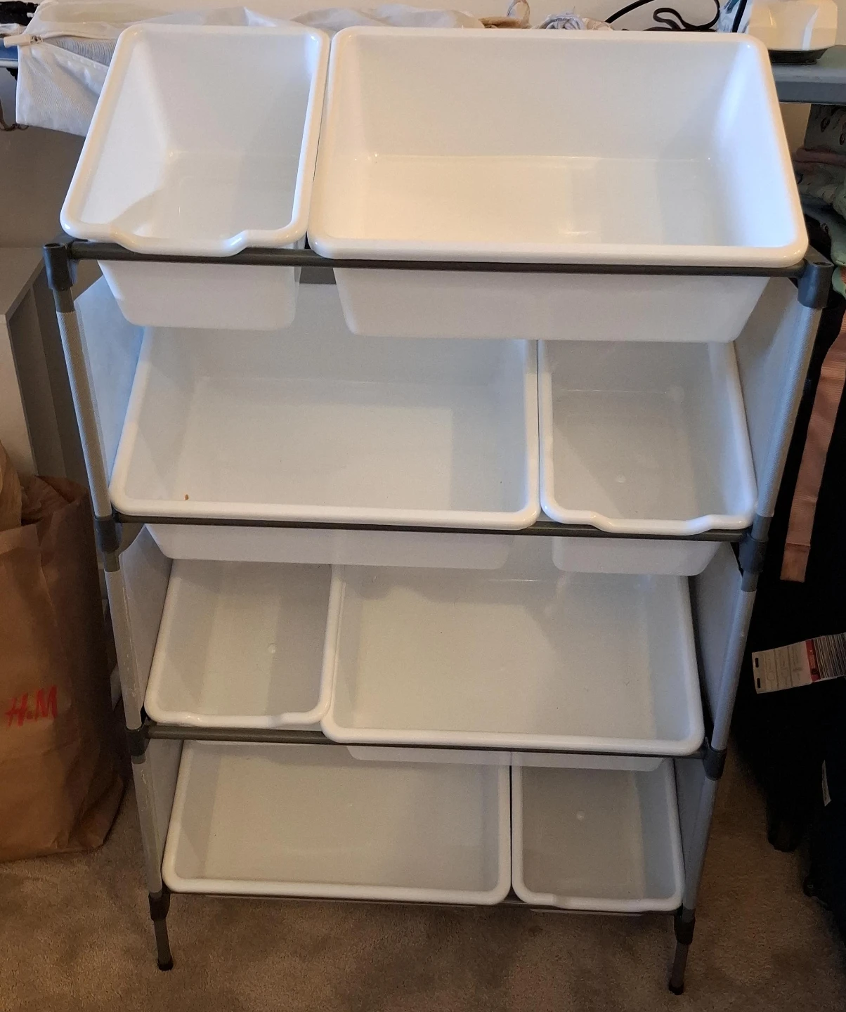 Storage shelf