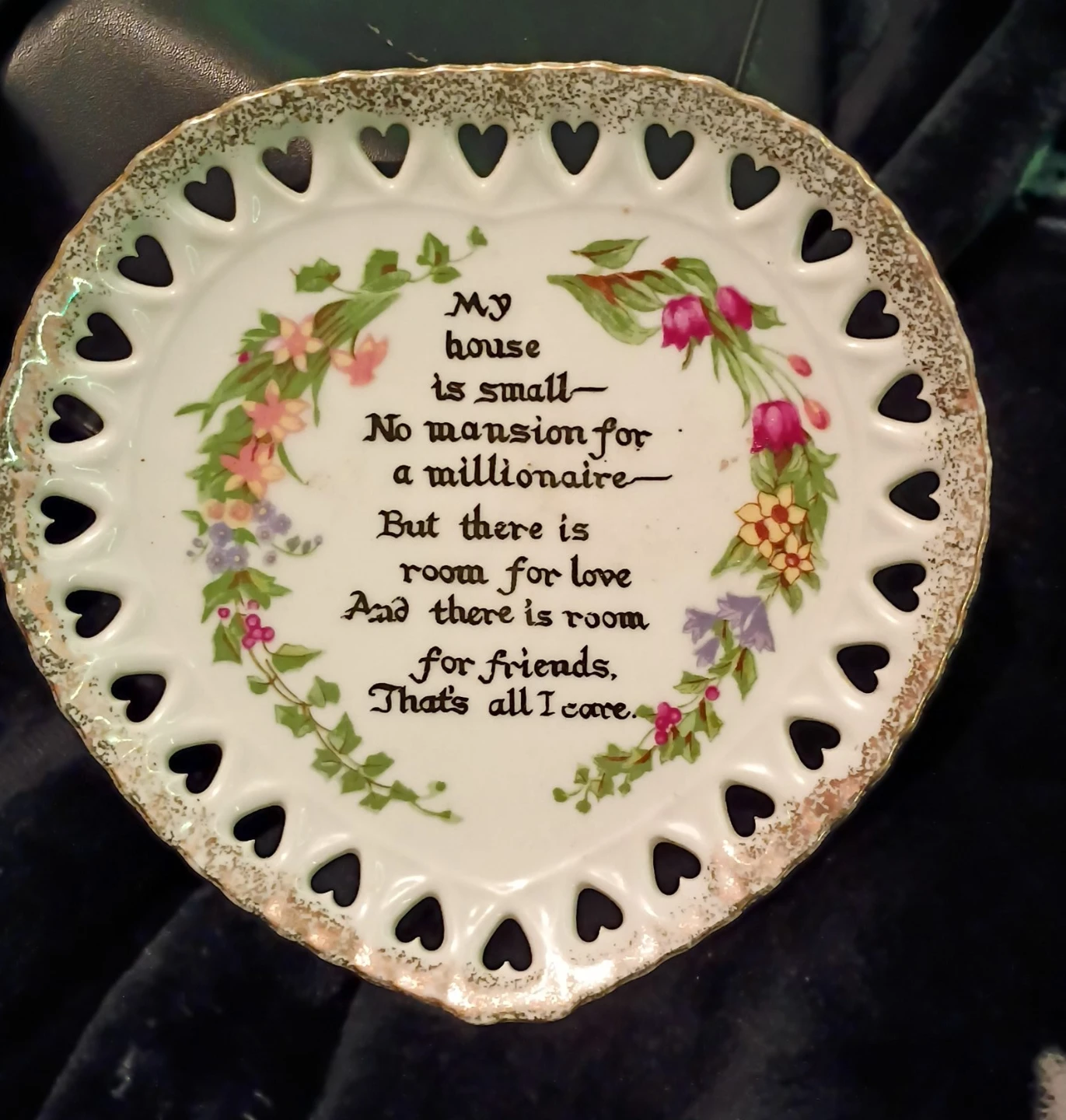 Plate with a poem