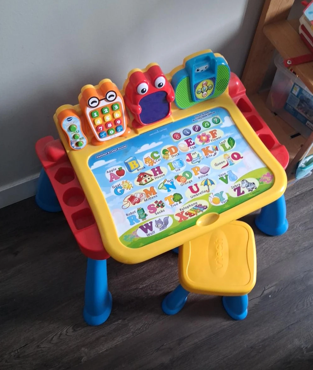 VTech Touch & Learn Activity Desk