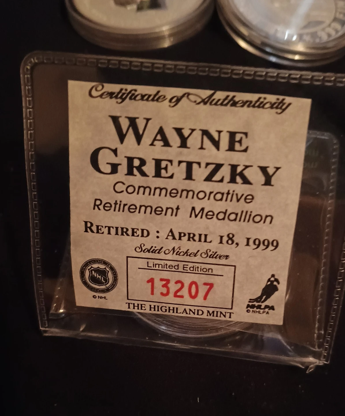Wayne Gretzky Commemorative Retirement Medallion - - photo 2