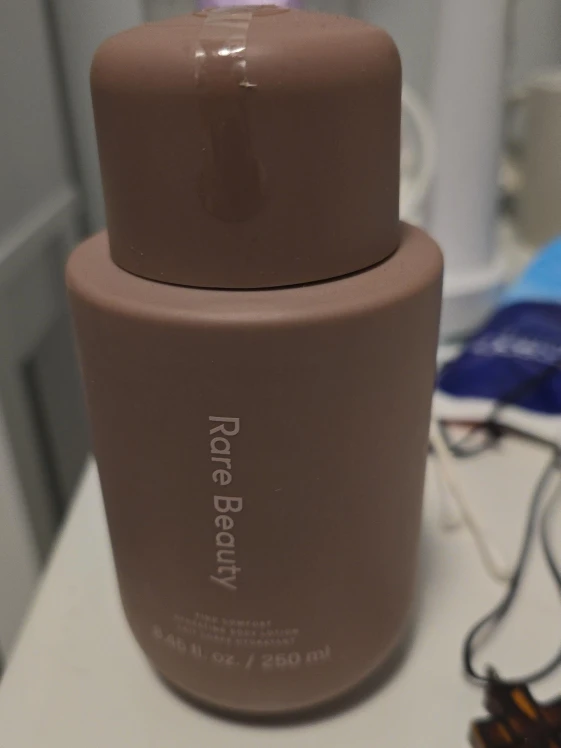 Rare Beauty Find Comfort Hydrating Body Lotion 250 ml