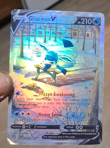Pokemon Glaceon V TCG Card - 175/203