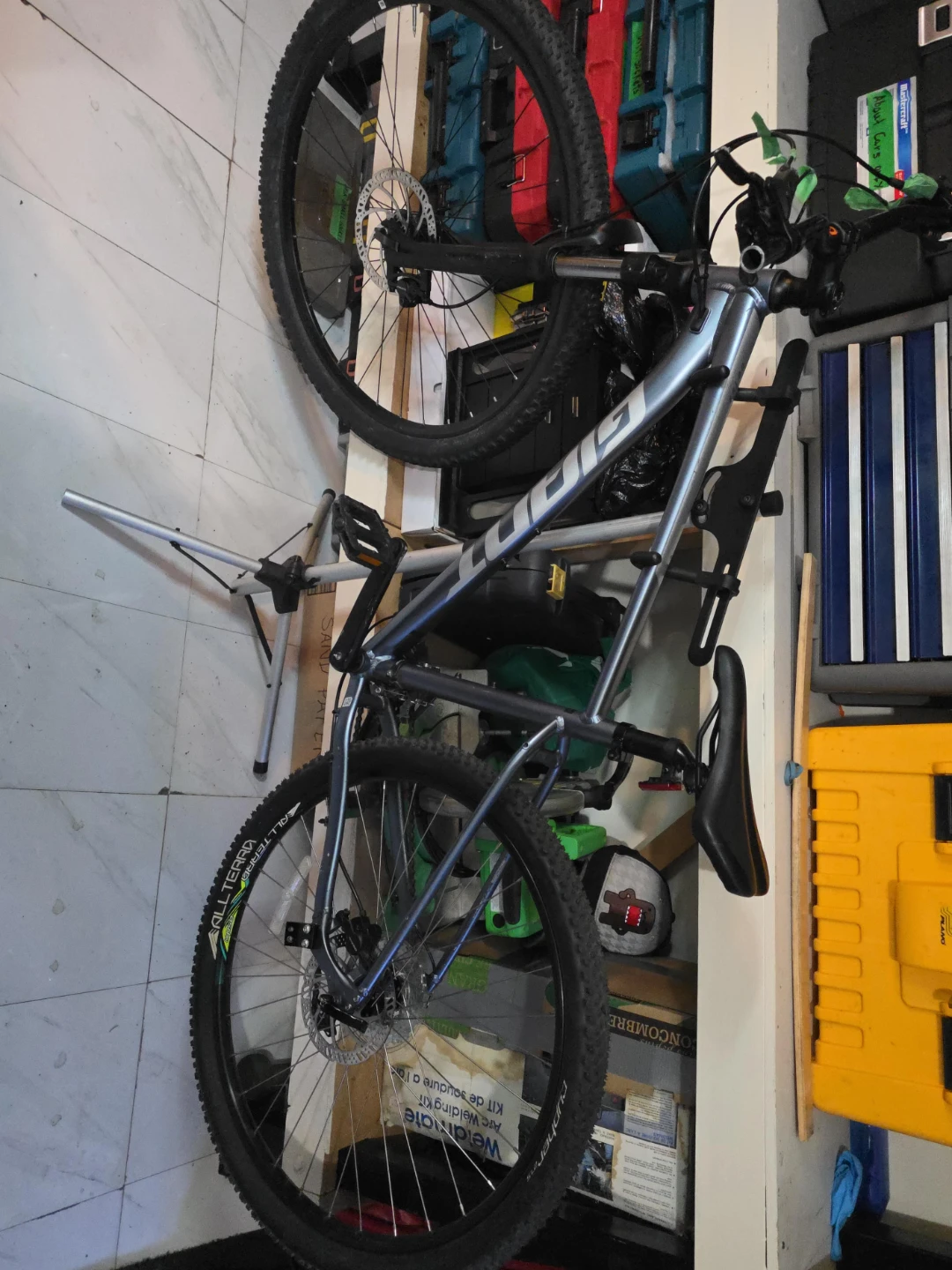 Giant Mountain Bike