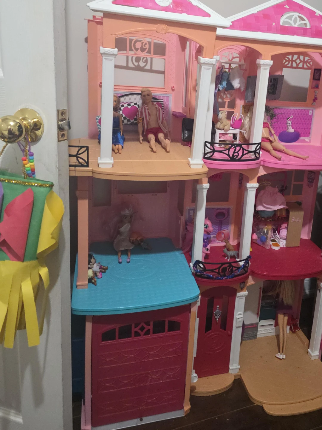 Barbie Dreamhouse Dollhouse
