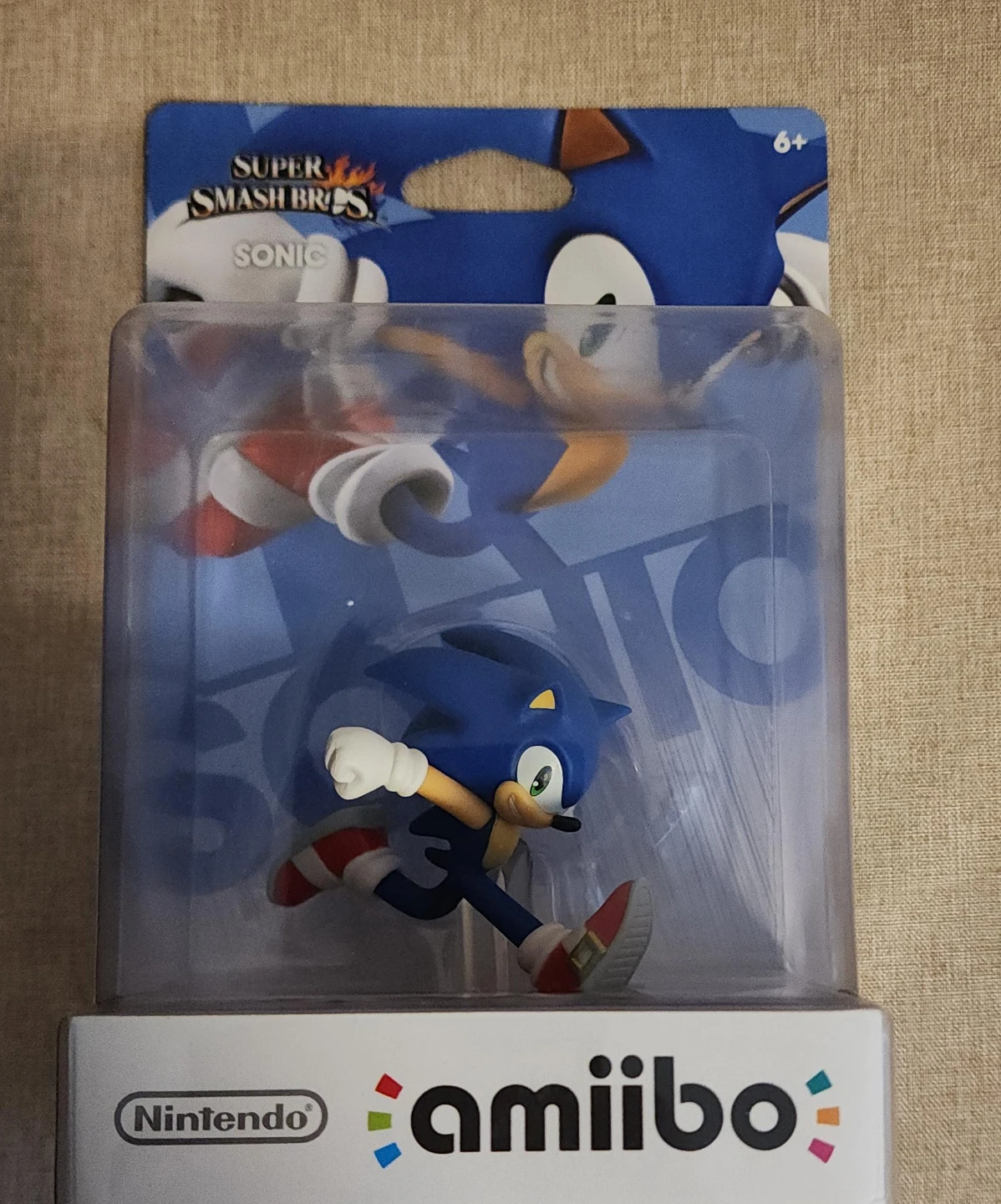 Nintendo amiibo Super Smash Bros. Sonic Figure