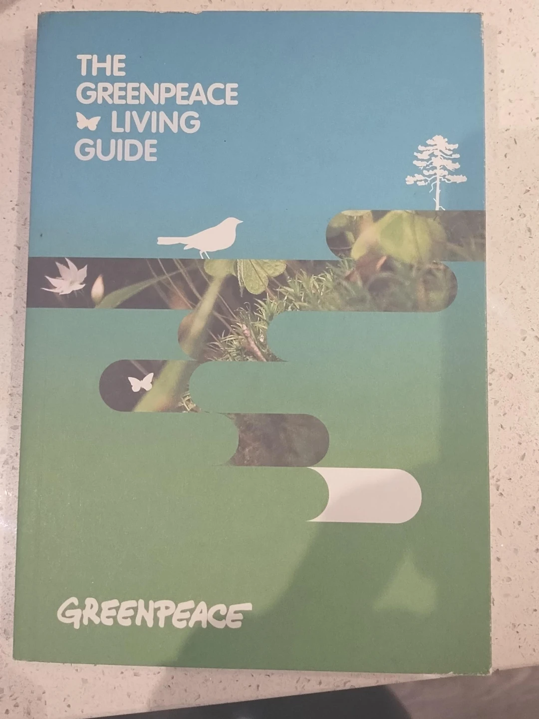 The Greenpeace Living Guide Book