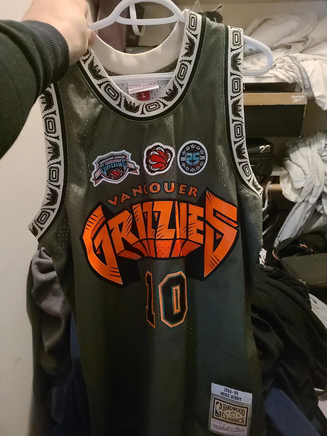Vancouver Grizzlies Mike Bibby Mitchell & Ness Jersey