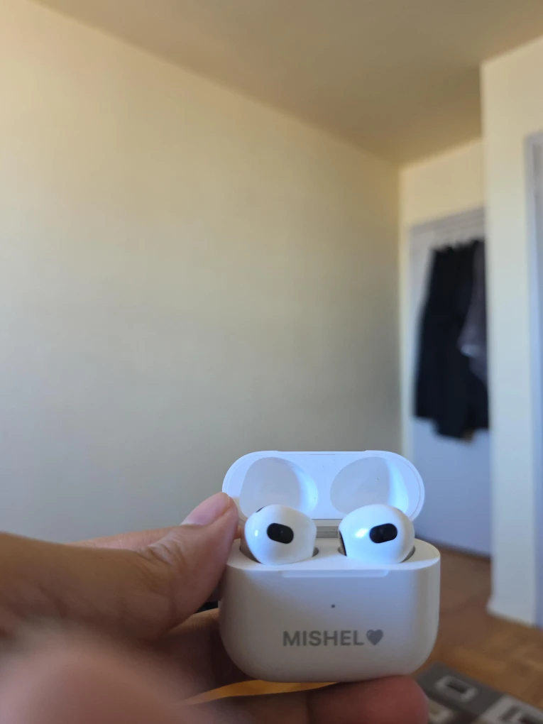 Apple AirPods 3rd Gen Charging Case w/ Engraved Name